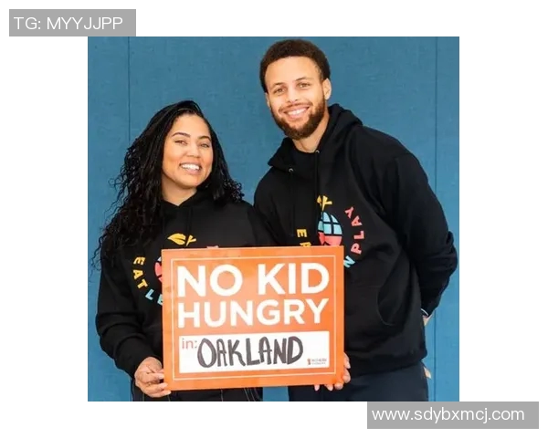 库里现身慈善活动:为残障儿童捐赠十万善款,传递温暖与希望 库里现身慈善活动:为残障儿童捐赠十万善款,传递温暖与希望