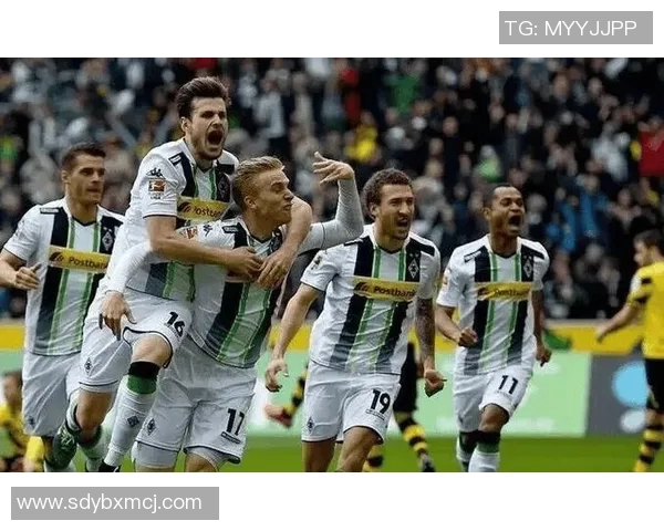 弗赖堡客场逆袭碾压门兴格拉德巴赫取得关键胜利 弗赖堡客场逆袭碾压门兴格拉德巴赫取得关键胜利