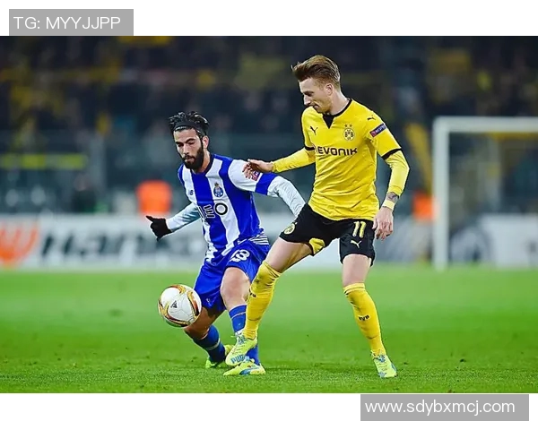 德甲争冠大战:云达不莱梅与法兰克福激战,榜首之位悬念重重 德甲争冠大战:云达不莱梅与法兰克福激战,榜首之位悬念重重